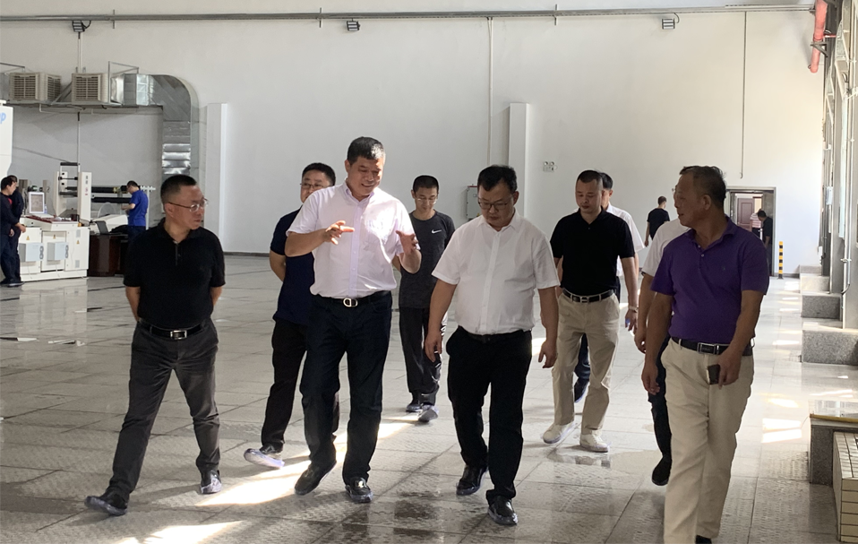 福清市代市长张新怿一行向导 莅临888集团电子游戏新质料科技工业园旅行调研